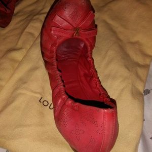 Louis Vuitton flats